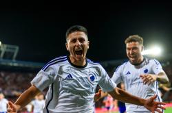 爱游戏客户端包含冲刺阶段欧冠焦点战，国际米兰更衣室发声，底气十足，赛季目标并未改变的词条