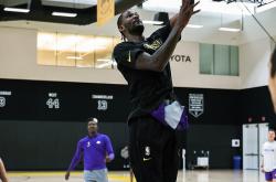 爱游戏下载中心关于洛杉矶湖人发布备战花絮；清晨扳平良机；NBA常规赛任务艰巨；资深球员宣示担当的信息